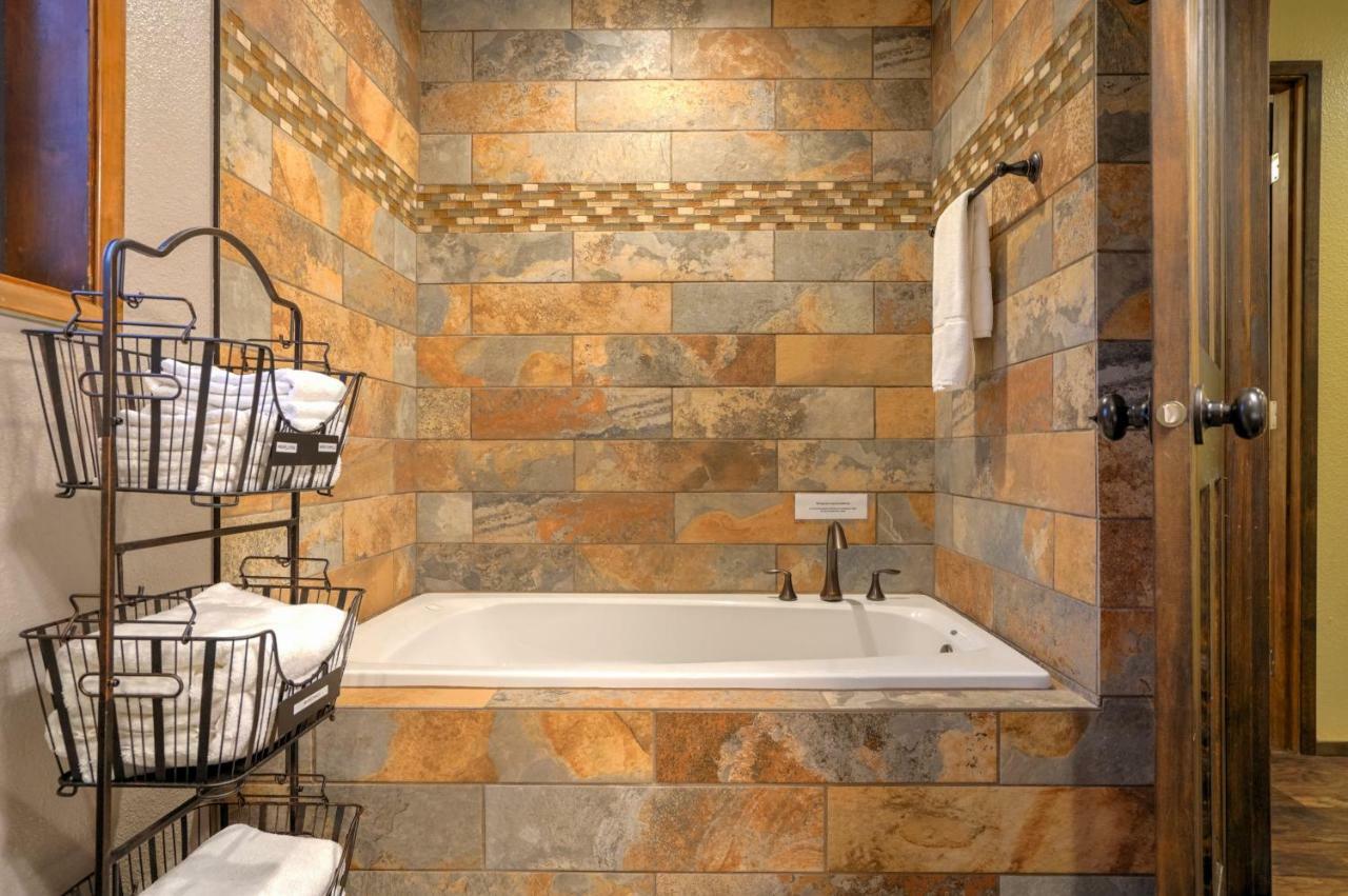 Silver Falls Lodge & Conference CenterSublimity エクステリア 写真