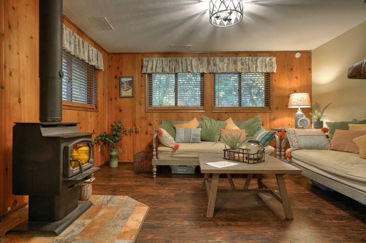 Silver Falls Lodge & Conference CenterSublimity エクステリア 写真