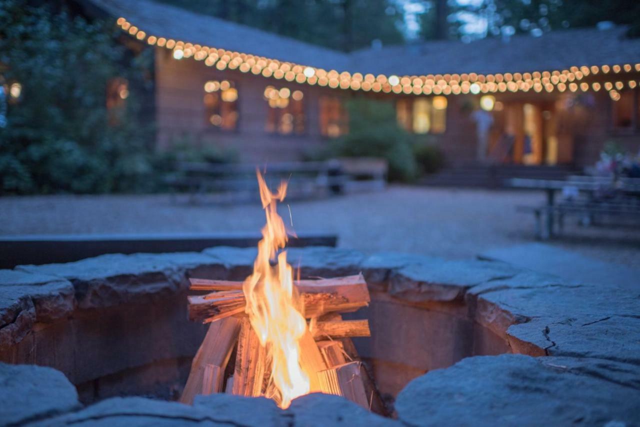 Silver Falls Lodge & Conference CenterSublimity エクステリア 写真