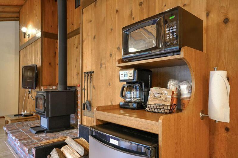 Silver Falls Lodge & Conference CenterSublimity エクステリア 写真